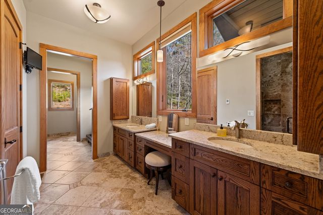 2650 Cutcane Road, Mineral Bluff, GA 30559