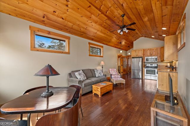 2650 Cutcane Road, Mineral Bluff, GA 30559