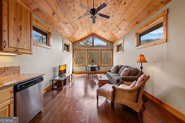 2650 Cutcane Road, Mineral Bluff, GA 30559