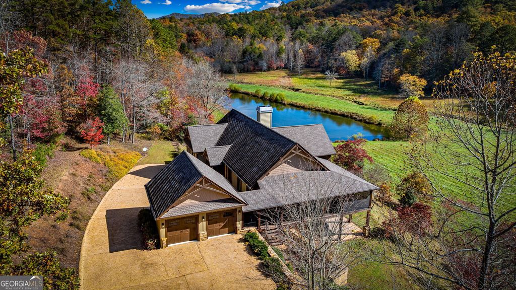 2650 Cutcane Road, Mineral Bluff, GA 30559