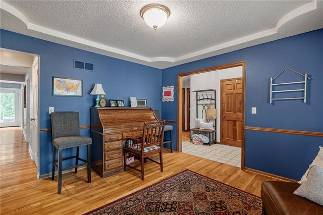 8408 W 115th Street, Overland Park, KS 66210