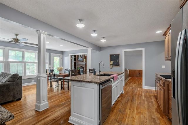 8408 W 115th Street, Overland Park, KS 66210