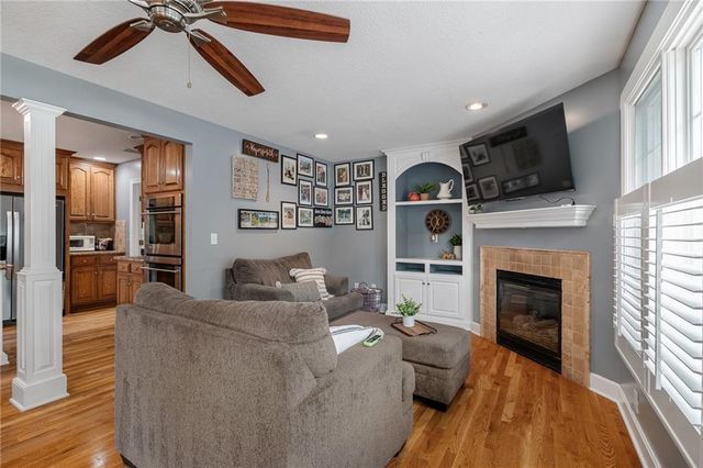 8408 W 115th Street, Overland Park, KS 66210