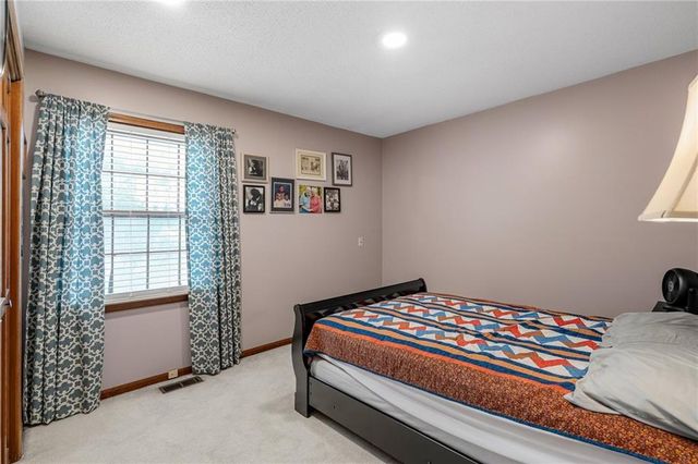 8408 W 115th Street, Overland Park, KS 66210
