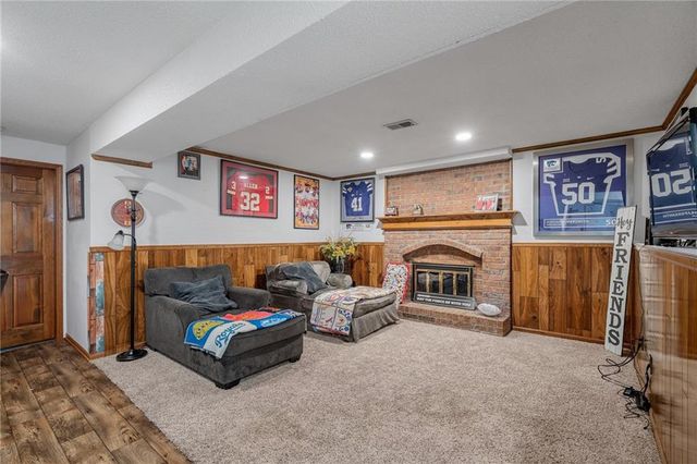 8408 W 115th Street, Overland Park, KS 66210