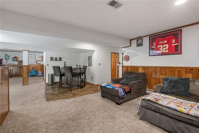 8408 W 115th Street, Overland Park, KS 66210
