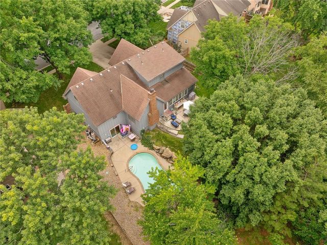8408 W 115th Street, Overland Park, KS 66210
