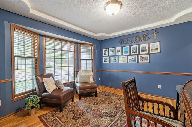 8408 W 115th Street, Overland Park, KS 66210