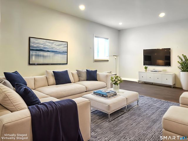 62 Moorland Drive 62, Danbury, CT 06810