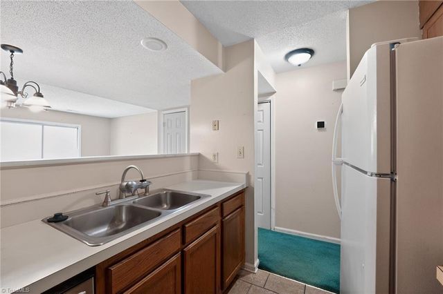 2733 Cottage Place, Greensboro, NC 27455