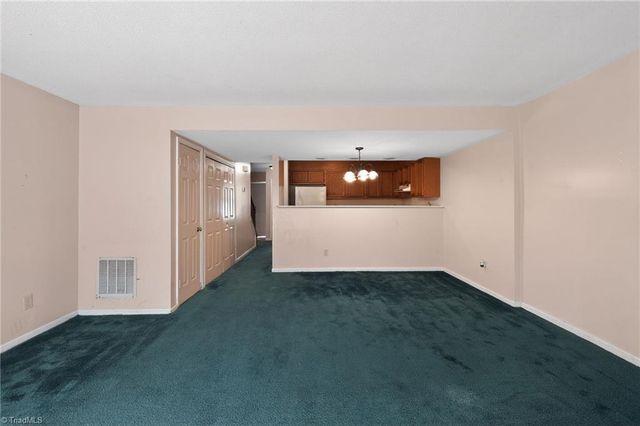 2733 Cottage Place, Greensboro, NC 27455