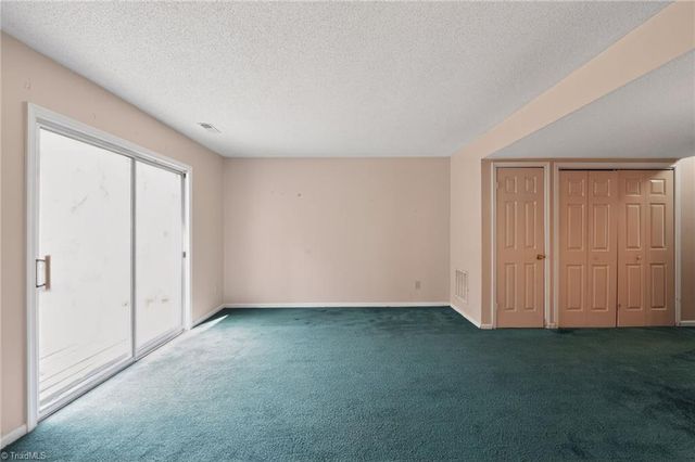 2733 Cottage Place, Greensboro, NC 27455