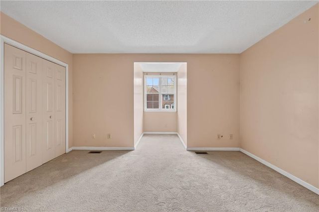 2733 Cottage Place, Greensboro, NC 27455