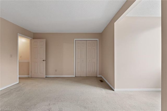 2733 Cottage Place, Greensboro, NC 27455