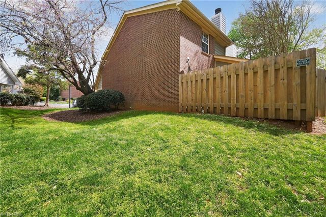 2733 Cottage Place, Greensboro, NC 27455