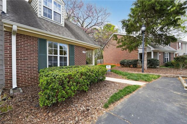 2733 Cottage Place, Greensboro, NC 27455