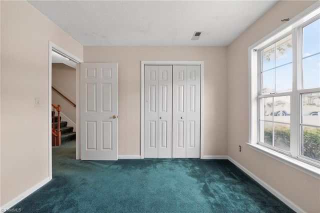 2733 Cottage Place, Greensboro, NC 27455