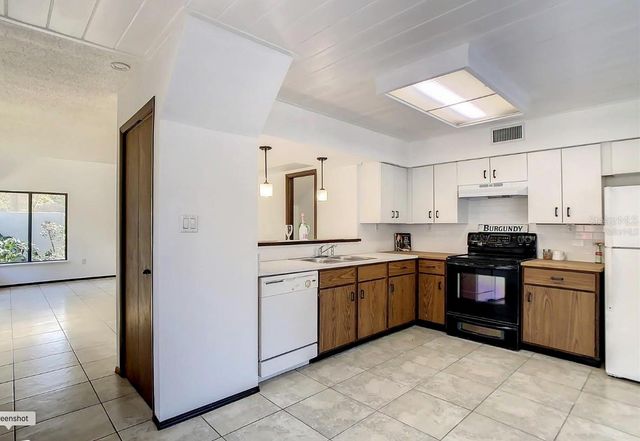 5329 BLUE GRASS STREET, Orlando, FL 32810