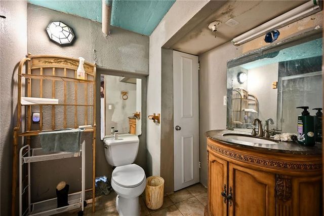 18210 E Union School Road, Independence, MO 64058