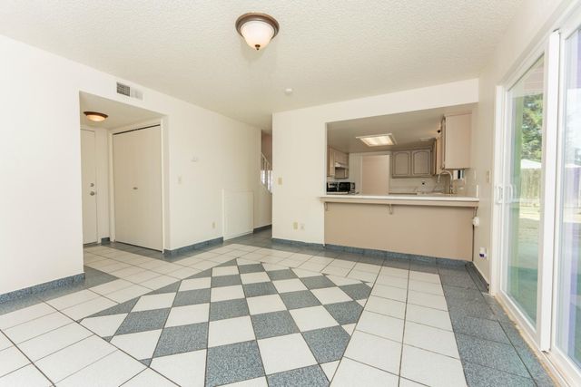 2238 N Carol Avenue, Fresno, CA 93722