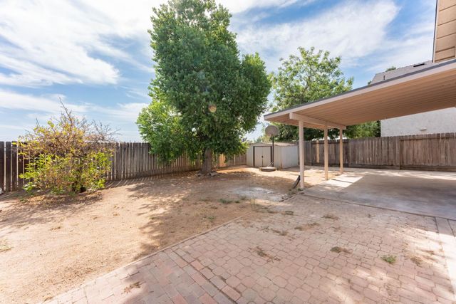 2238 N Carol Avenue, Fresno, CA 93722