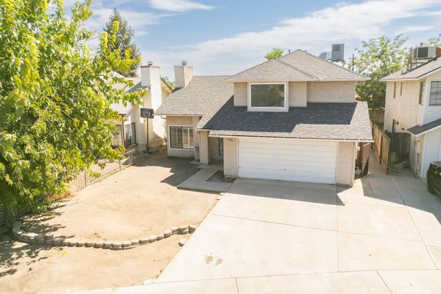 2238 N Carol Avenue, Fresno, CA 93722