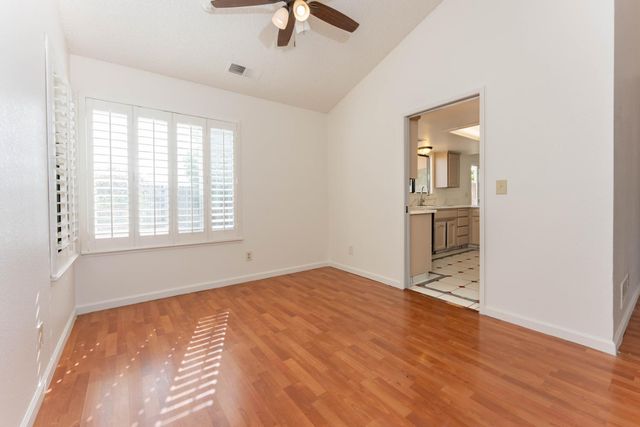 2238 N Carol Avenue, Fresno, CA 93722