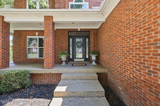 10405 Perwinkle Ct, Louisville, KY 40291