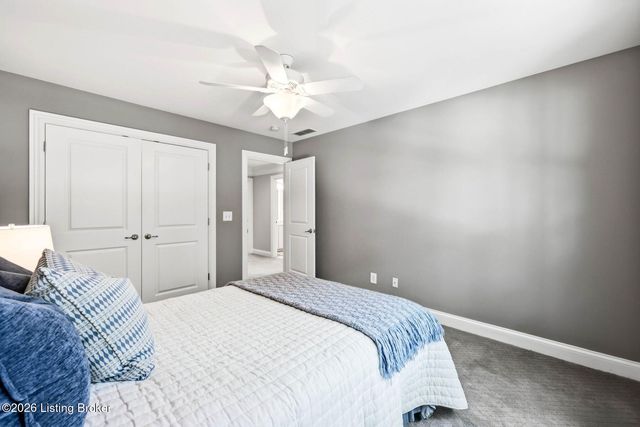 10405 Perwinkle Ct, Louisville, KY 40291