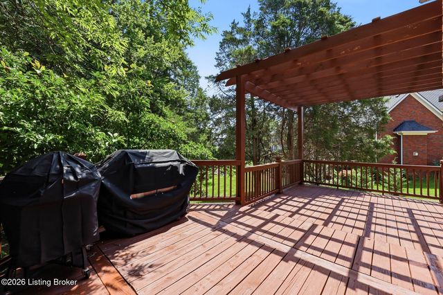 10405 Perwinkle Ct, Louisville, KY 40291