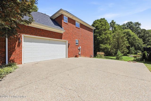 10405 Perwinkle Ct, Louisville, KY 40291
