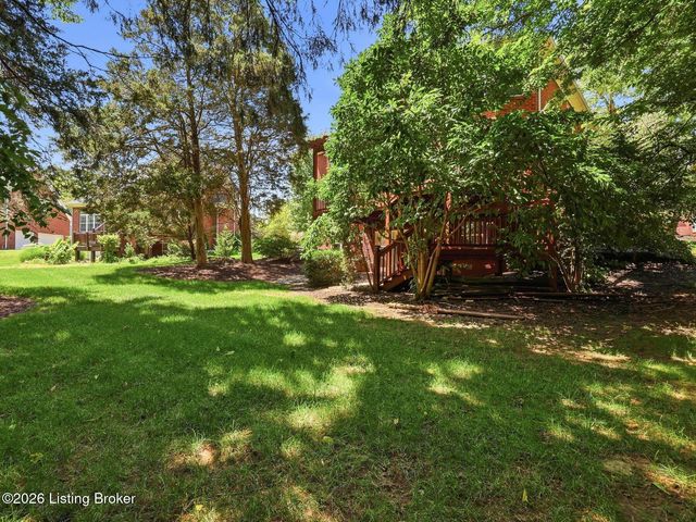 10405 Perwinkle Ct, Louisville, KY 40291