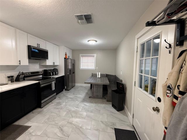 1604 Leneva Lane, Pasadena, TX 77502