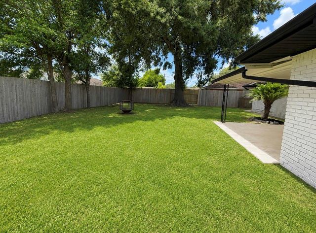 1604 Leneva Lane, Pasadena, TX 77502