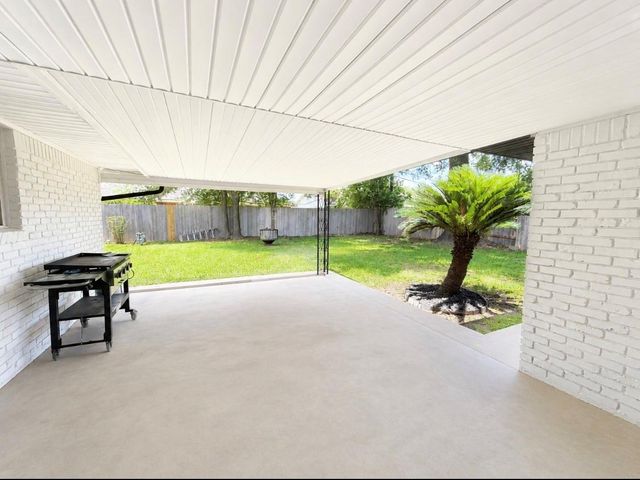 1604 Leneva Lane, Pasadena, TX 77502