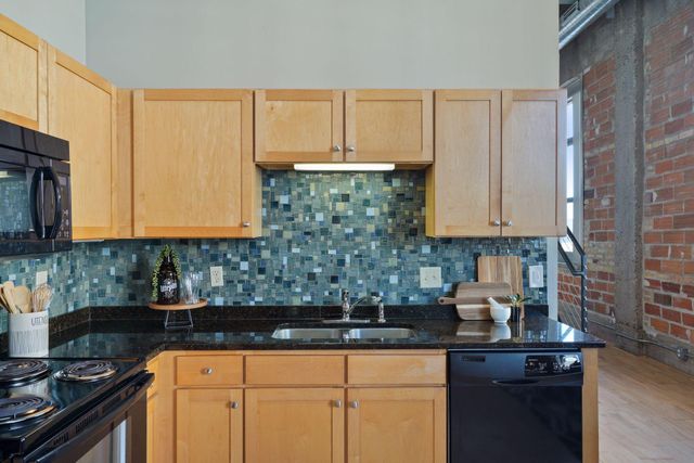 521 S 7th St 602, Minneapolis, MN 55415