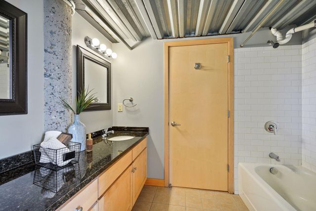 521 S 7th St 602, Minneapolis, MN 55415