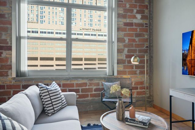 521 S 7th St 602, Minneapolis, MN 55415