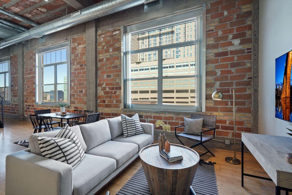 521 S 7th St 602, Minneapolis, MN 55415