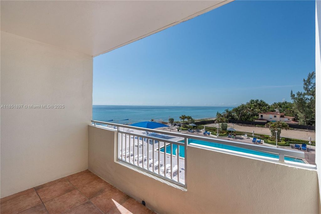 3180 S Ocean Dr 310, Hallandale Beach, FL 33009