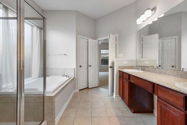 80 N Frontera Circle, Spring, TX 77382