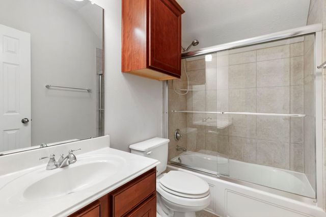 80 N Frontera Circle, Spring, TX 77382