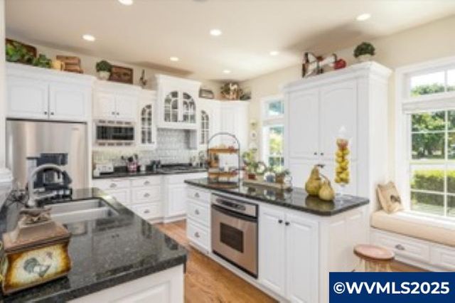 35853 Tennessee Rd, Albany, OR 97322