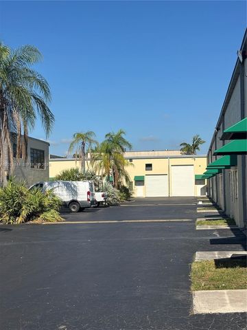 14305 SW 142nd St, Miami, FL 33186
