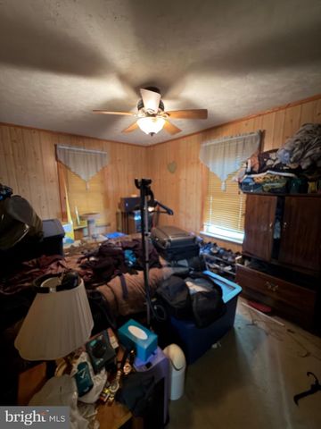 842 WATER ST, Pottsville, PA 17901