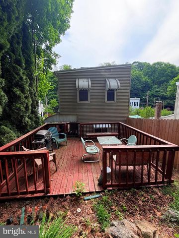 842 WATER ST, Pottsville, PA 17901