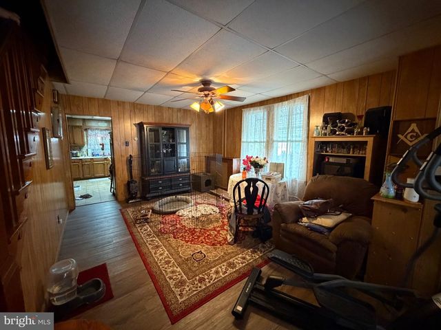 842 WATER ST, Pottsville, PA 17901