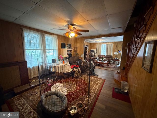 842 WATER ST, Pottsville, PA 17901