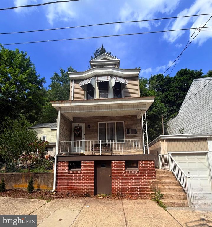 842 WATER ST, Pottsville, PA 17901