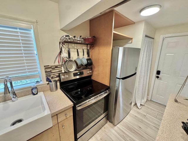 17 S D Street, Lake Worth Beach, FL 33460